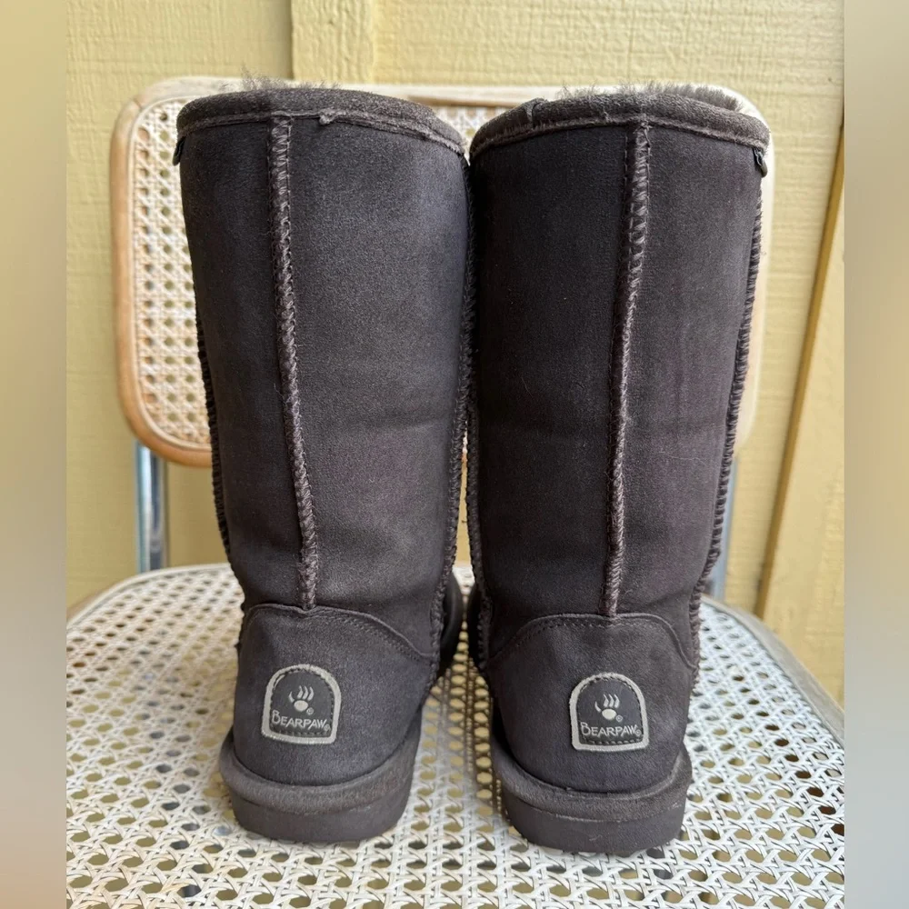 Bearpaw Suede Tall Winter Boots Women’s 8 Brown Shearling Lined - Classic Style